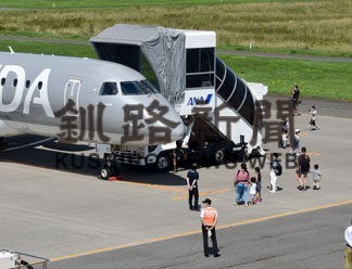 チーズ製造体験楽しむ　なかしべつ空港フェスタ(2022-08-28)