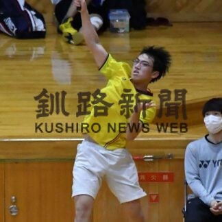 男子・對木（白糠）女子西内（標茶）１部制す　高校秋季バドミントン(2022-09-25)