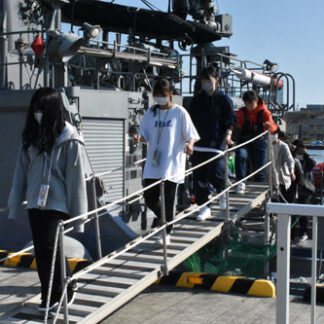 釧路市、震災時の行動や連携確認　耐震旅客船ターミナルで３年ぶり防災総合訓練(2022-09-30)