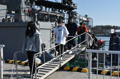 釧路市、震災時の行動や連携確認 耐震旅客船ターミナルで3年ぶり防災総合訓練(2022-09-30)