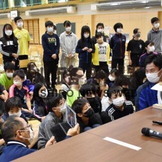 エア・ドゥが富原小で航空教室　飛行機の仕事に興味持って(2022-09-15)