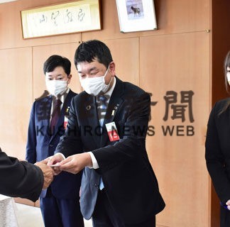 根室ＪＣが祈りの火維持で寄付(2022-09-09)