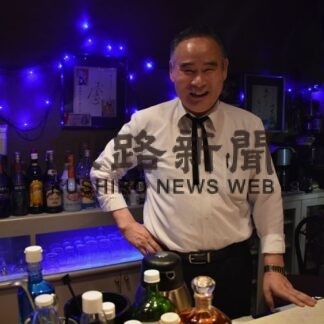 １０月に４５周年記念パーティー　ＢＡＲ．ロータリー、にぎやかな一夜を(2022-09-21)