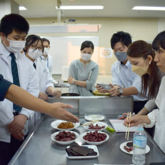 専門家がアドバイス　中標津でシカ肉料理試食会(2022-09-30)