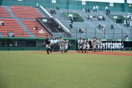 釧工 4年ぶり14度目代表 武修館に11-4、打ち合い制す(2022-09-19)