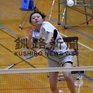 男子・對木（白糠）女子西内（標茶）１部制す　高校秋季バドミントン_1(2022-09-25)