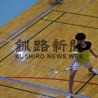 遠藤（釧路町別保）男子単で優勝　中学バドミントン、女子は宮崎（釧鳥取）制す(2022-09-19)