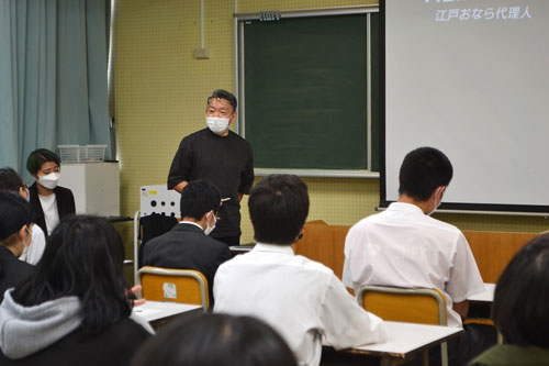 中尾監督が講演 映画の魅力語る(2022-10-22)