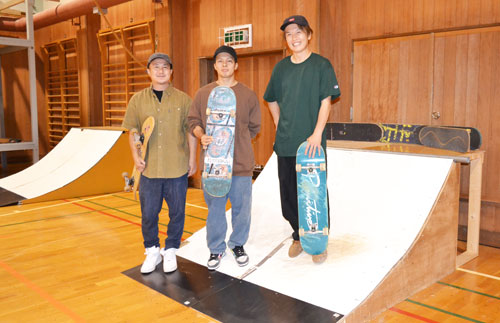 厚岸にスケボーパーク誕生　町内有志３人働き掛け(2022-10-04)