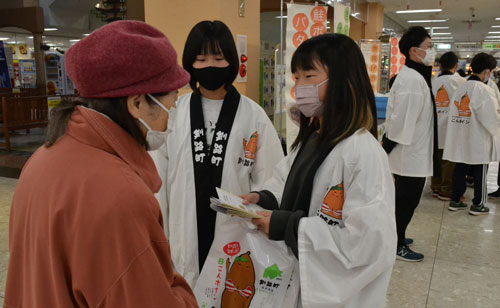 地元産コンブPR 昆布森小(2022-11-17)