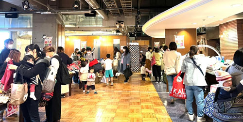 子育て世代 交流の輪 「応援フェス」にぎわう(2022-11-10)