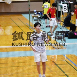 遠藤（釧路町別保）男子単制す　バドミントン中学新人戦(2022-11-27)