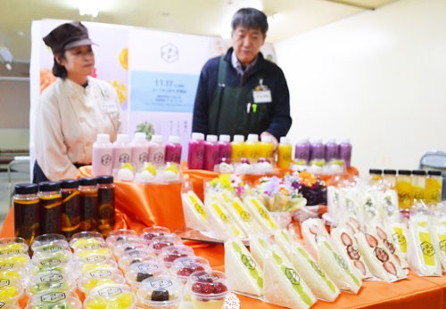 トヨヒコスイーツ販売 コープさっぽろ貝塚店でPB商品(2022-11-18)