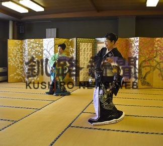 思い出の寺で優雅な舞　芳柳寿之桂会「おさらい会」(2022-11-15)