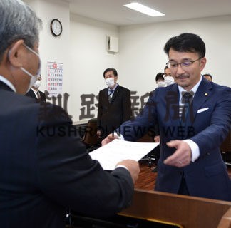 教育委員に大坪さん再任　白糠町教委(2022-11-24)