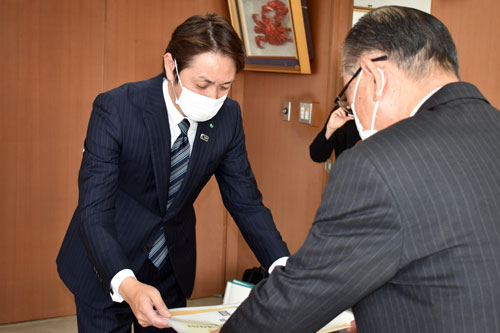 明治安田生命、根室市に32万円寄付(2022-11-20)