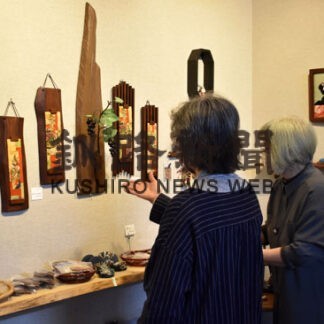 木工と和飾りコラボ　１４日まで企画展(2022-11-05)