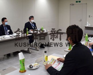 租税教育やインボイス制度で意見交換、国税モニター座談会(2022-11-17)
