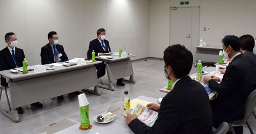 租税教育やインボイス制度で意見交換、国税モニター座談会(2022-11-17)