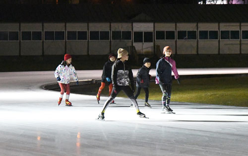 柳町スケート場今季営業開始(2022-11-12)