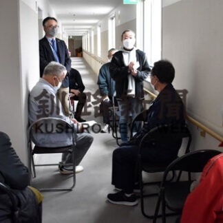 高層マンションへ避難を　ひばり旭町内会などが初の津波避難訓練(2022-11-05)