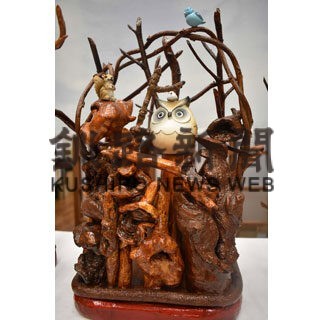 廃材に命吹き込む　弟子屈の石橋さん木工細工展(2022-11-29)