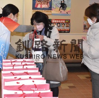 漁協女性部直伝の漬物「楽しみ」　教室受講者に配布(2022-12-27)