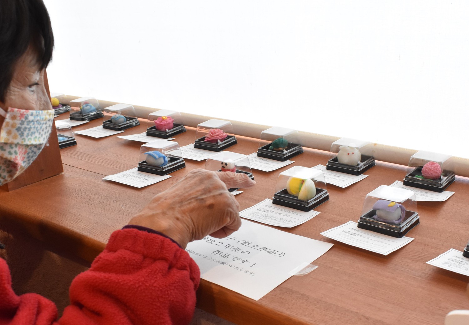 阿寒中生徒が創作和菓子制作(2022-12-09)