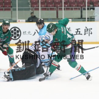 クレインズ４強入り　アイスホッケー全日本選手権_1(2022-12-17)