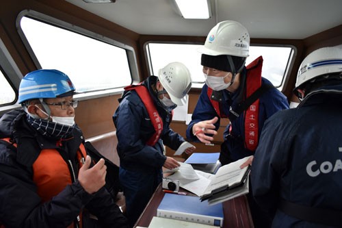 通船、旅客船に安全指導 釧路海保など(2022-12-14)