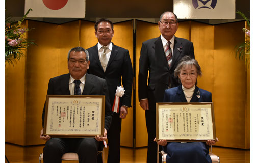 自治功労賞の戸田さんら晴れやか 標津町表彰式(2022-12-09)