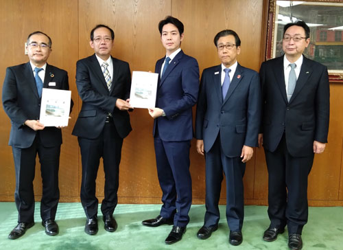 鈴木知事「地方負担の軽減を」 道新幹線事業費で国交省に要請(2022-12-09)