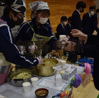 「乳和食」生徒考案５品競う　上西春別中でコンテスト(2022-12-27)