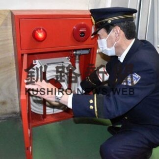 屋内消火栓や避難経路確認　市消防本部が巡視(2022-12-24)