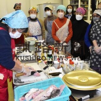 「浜の母ちゃん」地元の魚料理伝授　(2023-01-28)