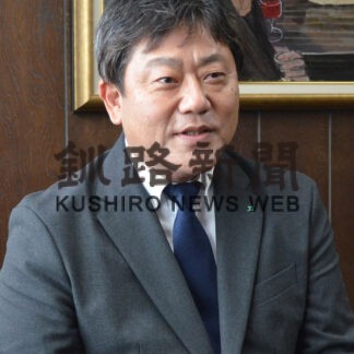 加熱式たばこ利用者増に力　ＪＴ道支社長来訪(2023-01-29)