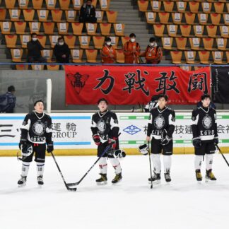 武修館 逆転で８強　全国高校アイスホッケー_3(2023-01-23)