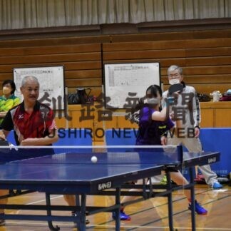 年の差半世紀 息ぴったり　卓球綜合サービス杯愛好者大会(2023-02-27)