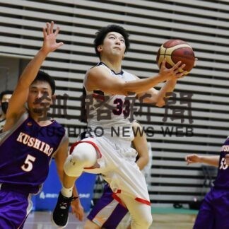 釧路市役所３年ぶり優勝　釧新杯バスケ_1(2023-03-06)