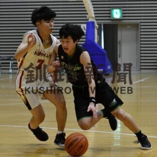 男子釧北陽、女子釧湖陵Ｖ　バスケ釧路地区Ｕ─１８春季大会(2023-04-25)