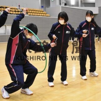 明輝高校１年生　宿泊研修の代替、ゲームで親交深め(2023-04-22)