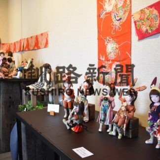 人形群 愛くるしく　石澤さん個展(2023-04-06)