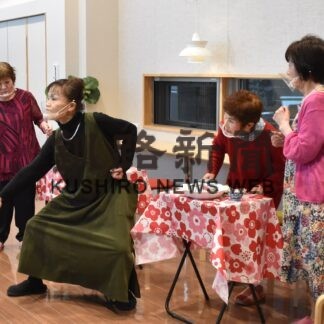 杉元院長も登場　高齢者劇団が出前公演(2023-05-25)