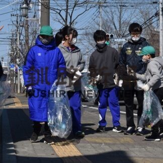 協力して地域きれいに　広陵中と東小初の合同清掃(2023-05-08)