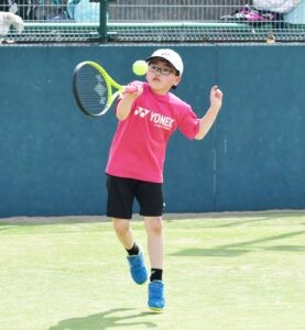 久末（１８歳以下）単複２冠　大野（１２歳以下）優勝　テニス・釧路ひぶな大会(2023-05-01)