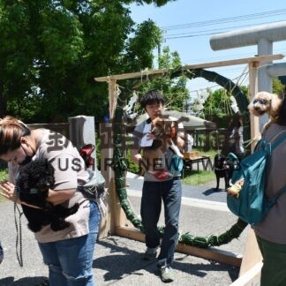 ペットも家族、無病息災願う　鳥取神社安全祈願【釧路市】(2023-06-27)