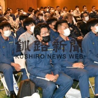 熱中症予防法、水分補給学ぶ　市消防本部、大塚社員講師に研修【釧路市】(2023-06-13)
