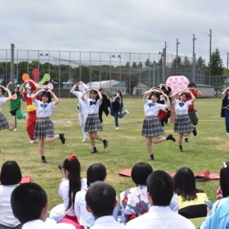 ダンスや仮装披露　中標津、別海高で学校祭(2023-07-19)