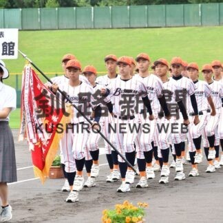 高校野球北大会開幕　降雨で試合順延、１４日武修館─滝川激突【旭川】_1(2023-07-14)