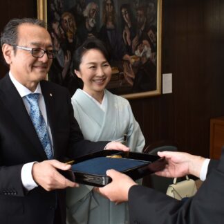 釧新基金に１００万円、長内さん拠出　「教育文化に活用を」【釧路市】(2023-07-21)